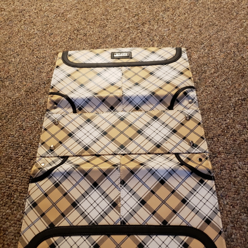 Miche Covers View 4